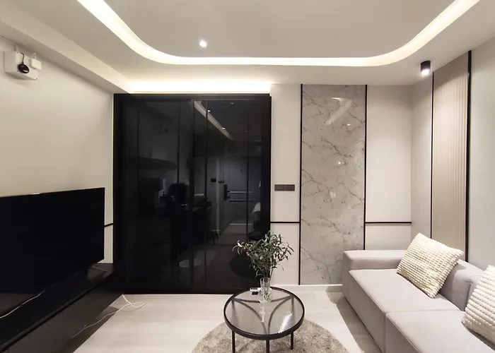 Luxe Design L Wellness & Tropical Retreat L No Fee